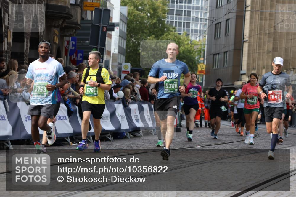 13.09.2026 - 21. swb-Marathon Bremen Strokosch-Dieckow http://msf.ph/oto/10356822 13.09.2026 13:37:17 Ziel 551, 813, 843, 950, 1285, 1641, 1849, 1991, 2241, 2275, 2930, 3122, 3541, 3635, 3787, 3874, 3909, 3998, 4261, 4335, 4410, 4448, 5236, 5355, 5447, 6056, 6269, 6408, 6431, 6629, 6961, 6966, 7046, 7398, 7445, 7640, 7937, 8034, 8498, 8685, 8839, 9310, 9317, 9331, 9415, 9589, 9840, 270, 391, 448, 869, 3323, 3627, 3804, 3823, 4628, 5388, 5738, 5791, 7074, 7571, 8439, 8553, 8674, 8748, 8753, 9441, 10106 meine-sportfotos.de