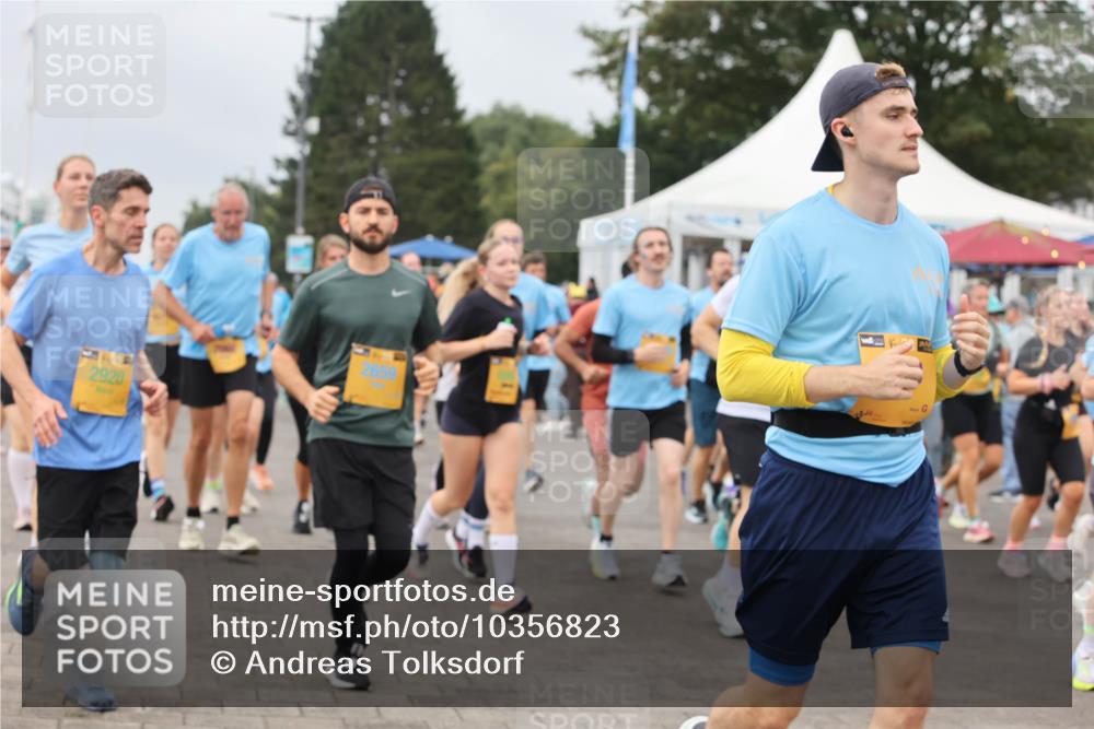 13.09.2026 - Kiel Lauf Andreas Tolksdorf http://msf.ph/oto/10356823 13.09.2026 09:59:24 Kiellinie 2920, 2659 meine-sportfotos.de