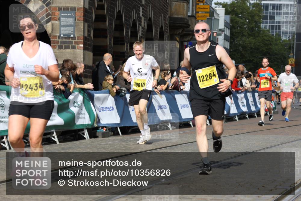 13.09.2026 - 21. swb-Marathon Bremen Strokosch-Dieckow http://msf.ph/oto/10356826 13.09.2026 10:56:58 Ziel 10240, 10356, 10372, 10486, 10540, 10721, 10771, 10824, 10888, 10936, 11064, 11069, 11349, 11407, 11474, 11601, 11844, 11855, 11871, 11872, 11911, 11996, 12543, 10157, 10166, 10408, 10578, 10700, 10772, 10969, 11236, 11292, 11484, 11667, 12032 meine-sportfotos.de