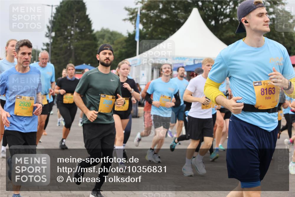 13.09.2026 - Kiel Lauf Andreas Tolksdorf http://msf.ph/oto/10356831 13.09.2026 09:59:24 Kiellinie 2920, 39, 2659, 8163 meine-sportfotos.de