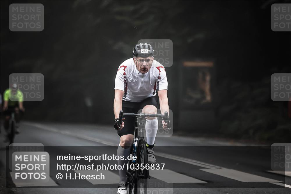 13.09.2026 - Stadtparktriathlon H.Heesch http://msf.ph/oto/10356837 13.09.2026 09:50:58 Radfahren 217, 227, 271, 285, 293 meine-sportfotos.de