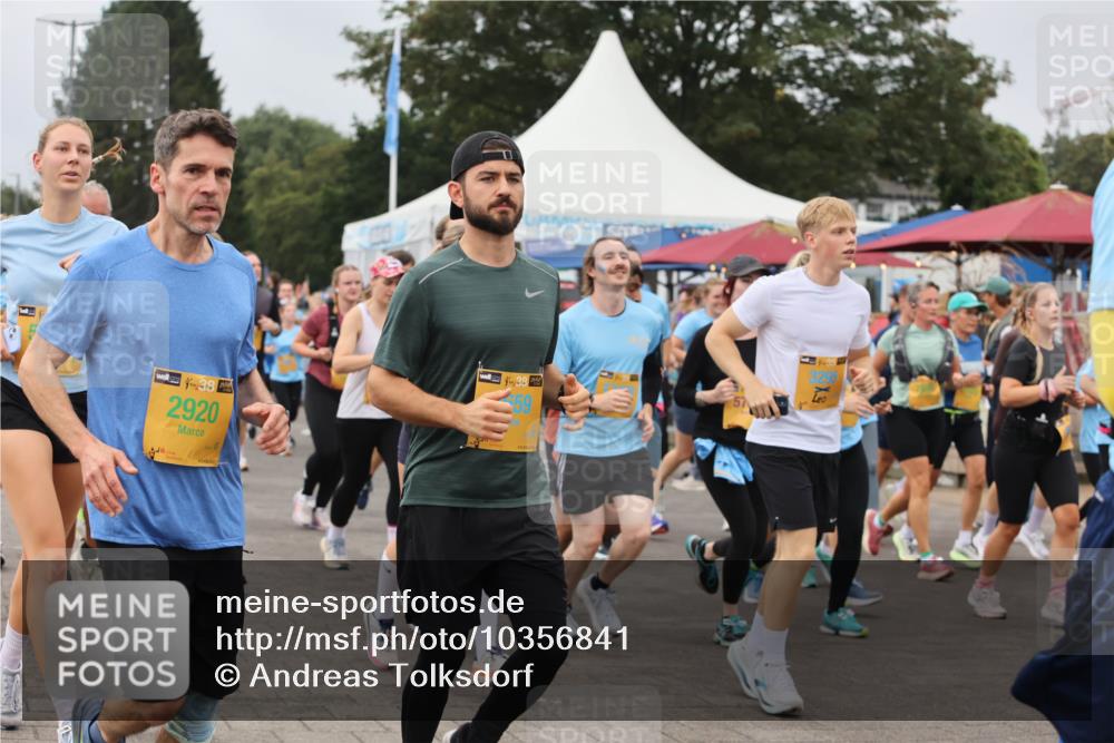 13.09.2026 - Kiel Lauf Andreas Tolksdorf http://msf.ph/oto/10356841 13.09.2026 09:59:25 Kiellinie 2920, 4, 38, 59 meine-sportfotos.de