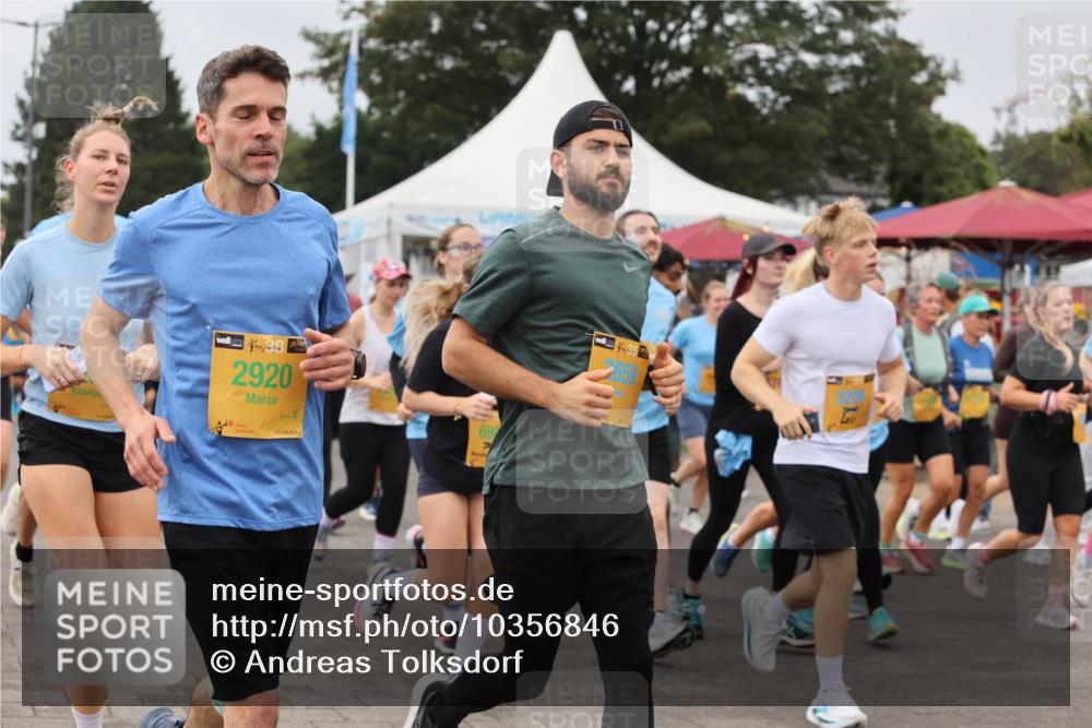 13.09.2026 - Kiel Lauf Andreas Tolksdorf http://msf.ph/oto/10356846 13.09.2026 09:59:25 Kiellinie 2920, 69, 38, 659 meine-sportfotos.de