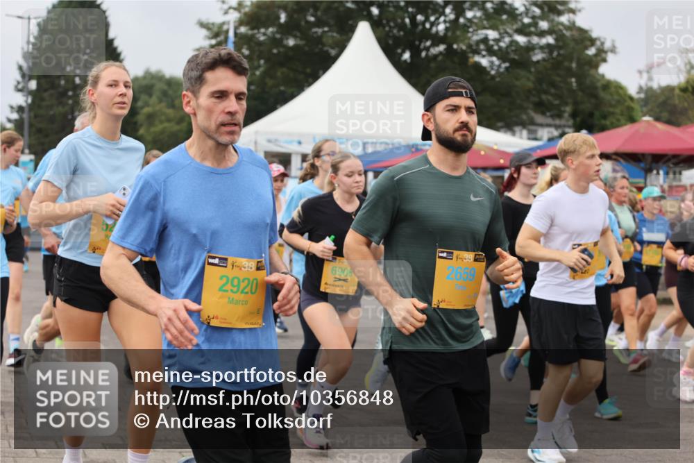 13.09.2026 - Kiel Lauf Andreas Tolksdorf http://msf.ph/oto/10356848 13.09.2026 09:59:25 Kiellinie 4, 38, 2920, 6906, 1, 38, 2659 meine-sportfotos.de