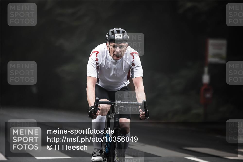 13.09.2026 - Stadtparktriathlon H.Heesch http://msf.ph/oto/10356849 13.09.2026 09:50:58 Radfahren 217, 227, 271, 285, 293 meine-sportfotos.de