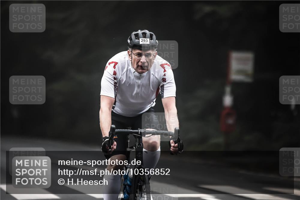 13.09.2026 - Stadtparktriathlon H.Heesch http://msf.ph/oto/10356852 13.09.2026 09:50:58 Radfahren 217, 227, 271, 285, 293 meine-sportfotos.de