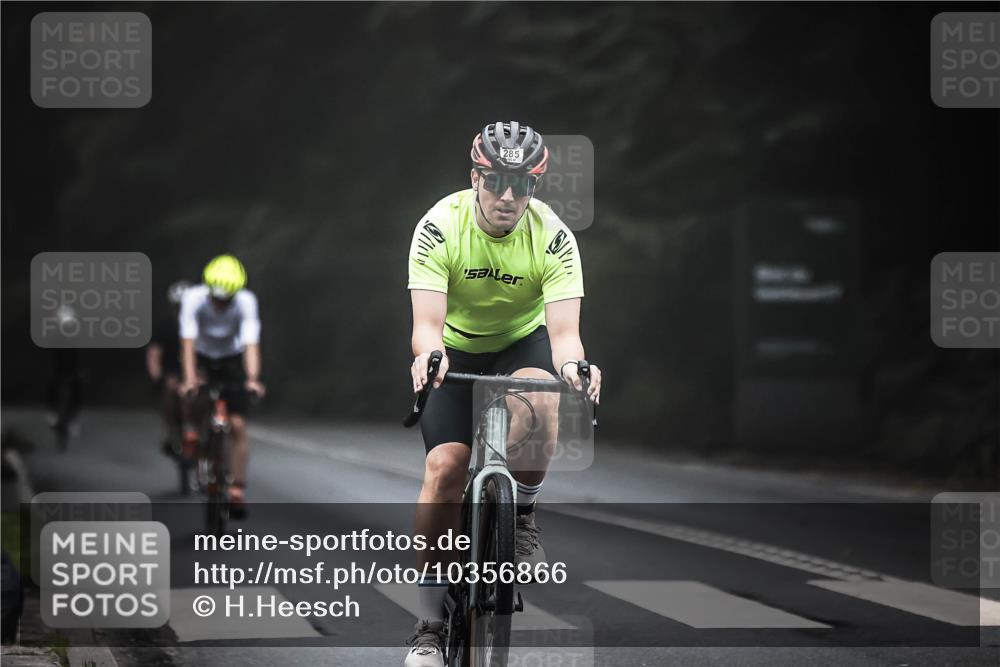 13.09.2026 - Stadtparktriathlon H.Heesch http://msf.ph/oto/10356866 13.09.2026 09:51:01 Radfahren 217, 227, 239, 285, 293 meine-sportfotos.de