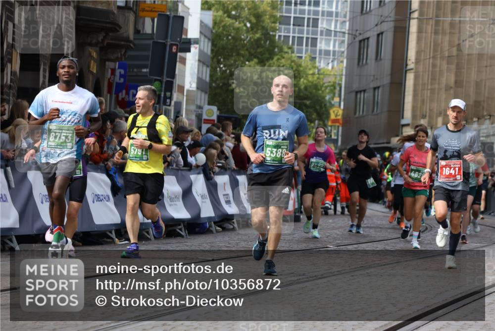 13.09.2026 - 21. swb-Marathon Bremen Strokosch-Dieckow http://msf.ph/oto/10356872 13.09.2026 13:37:17 Ziel 551, 813, 843, 950, 1285, 1641, 1849, 1991, 2241, 2275, 2930, 3122, 3541, 3635, 3787, 3874, 3909, 3998, 4261, 4335, 4410, 4448, 5236, 5355, 5447, 6056, 6269, 6408, 6431, 6629, 6961, 6966, 7046, 7398, 7445, 7640, 7937, 8034, 8498, 8685, 8839, 9310, 9317, 9331, 9415, 9589, 9840, 270, 391, 448, 869, 3323, 3627, 3804, 3823, 4628, 5388, 5738, 5791, 7074, 7571, 8439, 8553, 8674, 8748, 8753, 9441, 10106 meine-sportfotos.de