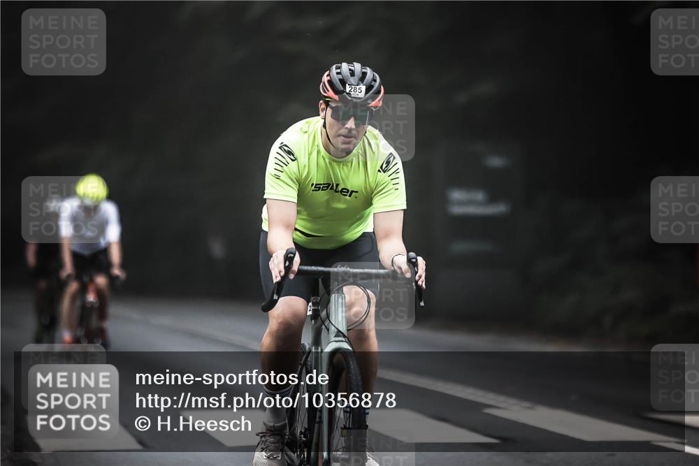 13.09.2026 - Stadtparktriathlon H.Heesch http://msf.ph/oto/10356878 13.09.2026 09:51:01 Radfahren 217, 227, 239, 285, 293 meine-sportfotos.de
