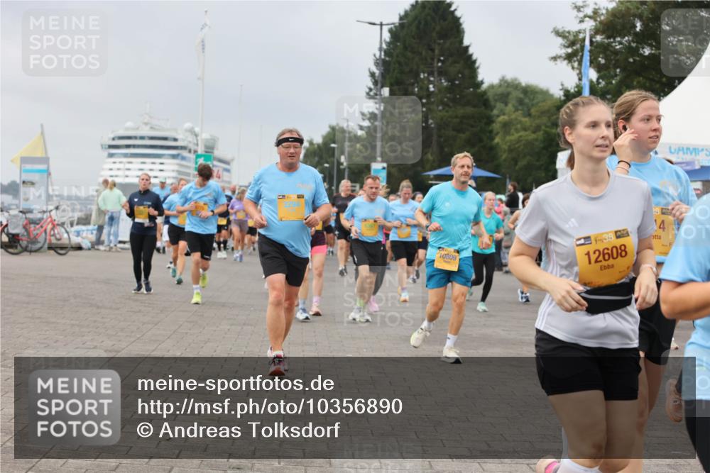 13.09.2026 - Kiel Lauf Andreas Tolksdorf http://msf.ph/oto/10356890 13.09.2026 09:59:27 Kiellinie 3294, 10809, 4, 38, 12608, 18, 14 meine-sportfotos.de