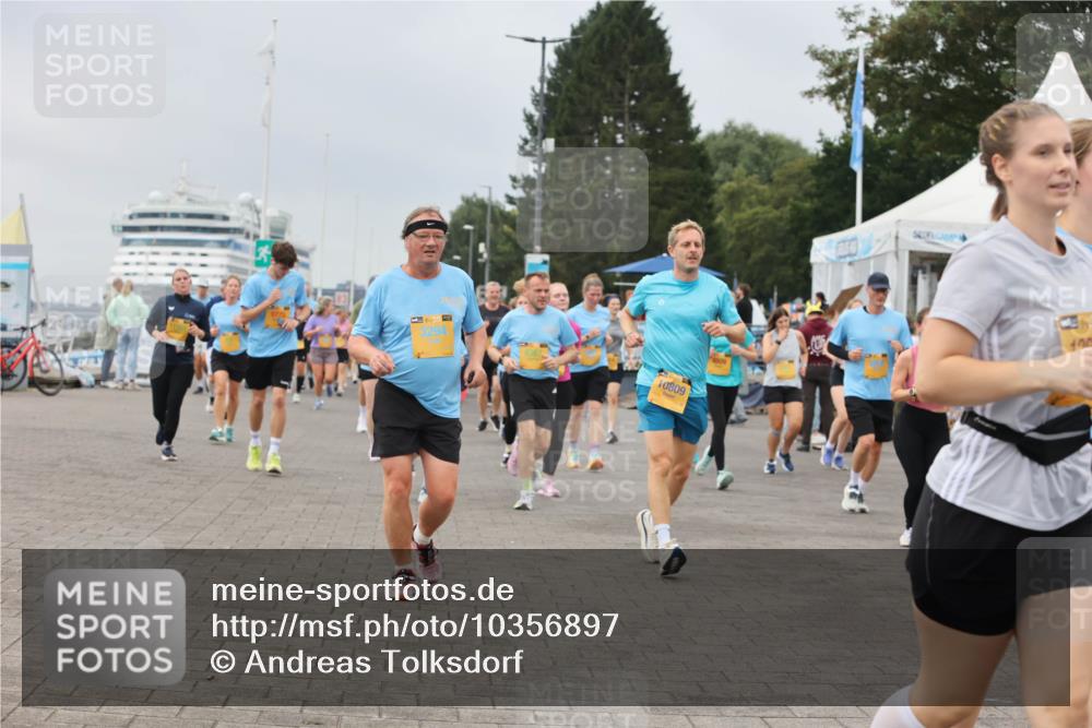 13.09.2026 - Kiel Lauf Andreas Tolksdorf http://msf.ph/oto/10356897 13.09.2026 09:59:27 Kiellinie 3294, 10809, 100 meine-sportfotos.de