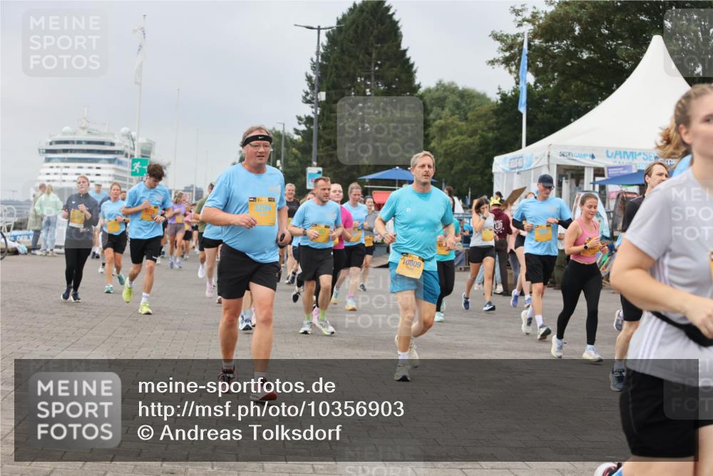 13.09.2026 - Kiel Lauf Andreas Tolksdorf http://msf.ph/oto/10356903 13.09.2026 09:59:28 Kiellinie 3294, 10809 meine-sportfotos.de
