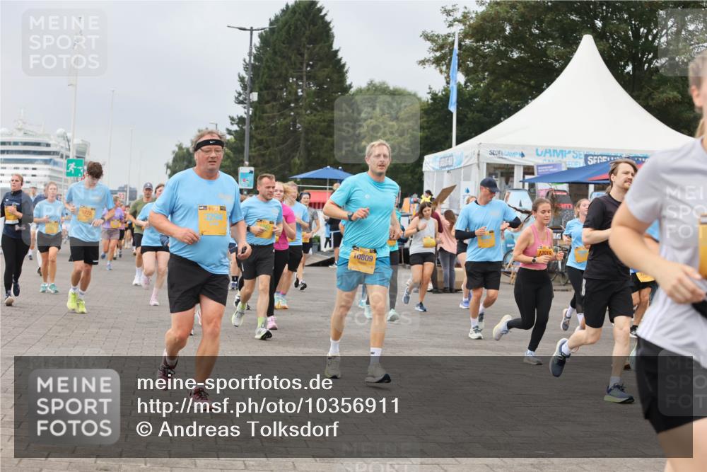 13.09.2026 - Kiel Lauf Andreas Tolksdorf http://msf.ph/oto/10356911 13.09.2026 09:59:28 Kiellinie 9775, 3, 3294, 10809, 12019 meine-sportfotos.de