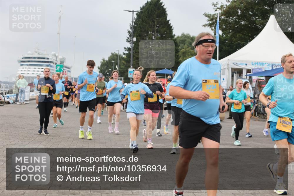 13.09.2026 - Kiel Lauf Andreas Tolksdorf http://msf.ph/oto/10356934 13.09.2026 09:59:29 Kiellinie 9775, 11762, 2470, 3294, 4609, 1, 39, 10809 meine-sportfotos.de