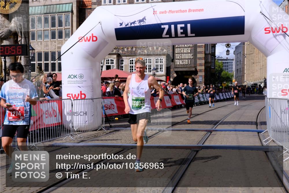 13.09.2026 - 21. swb-Marathon Bremen Tim E. http://msf.ph/oto/10356963 13.09.2026 12:51:45 Ziel 3617, 13033 meine-sportfotos.de