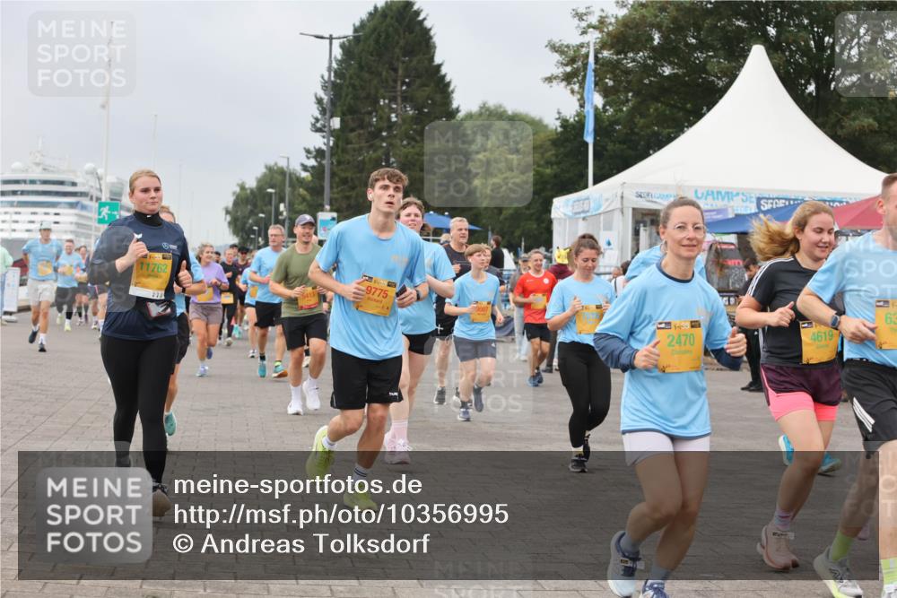 13.09.2026 - Kiel Lauf Andreas Tolksdorf http://msf.ph/oto/10356995 13.09.2026 09:59:31 Kiellinie 39, 11762, 413, 9775, 38, 2470, 4619 meine-sportfotos.de