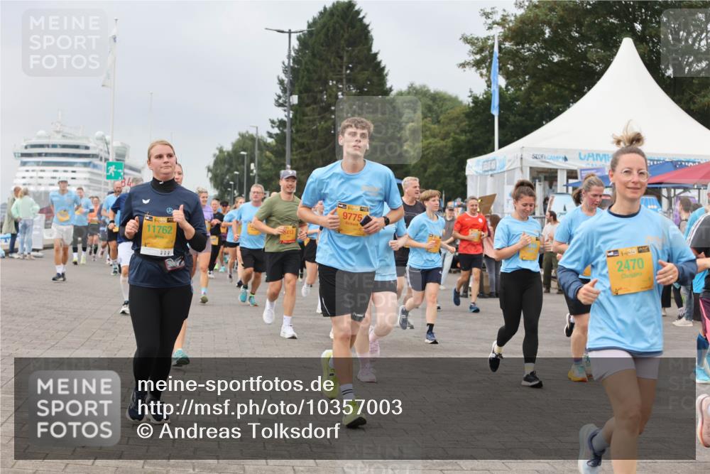 13.09.2026 - Kiel Lauf Andreas Tolksdorf http://msf.ph/oto/10357003 13.09.2026 09:59:31 Kiellinie 38, 11762, 1999, 8413, 38, 9775, 2470 meine-sportfotos.de