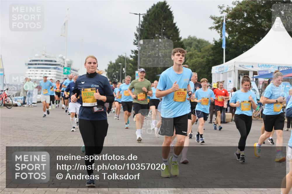 13.09.2026 - Kiel Lauf Andreas Tolksdorf http://msf.ph/oto/10357020 13.09.2026 09:59:31 Kiellinie 38, 11762, 1007, 5413, 38, 9775, 9007, 7016 meine-sportfotos.de