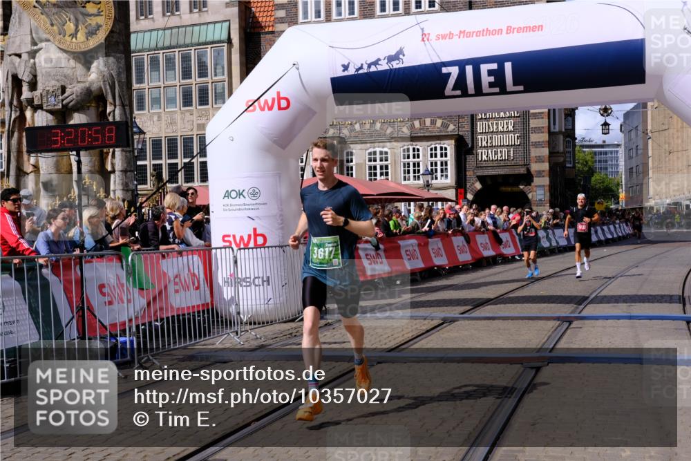 13.09.2026 - 21. swb-Marathon Bremen Tim E. http://msf.ph/oto/10357027 13.09.2026 12:51:47 Ziel 3617, 13033 meine-sportfotos.de