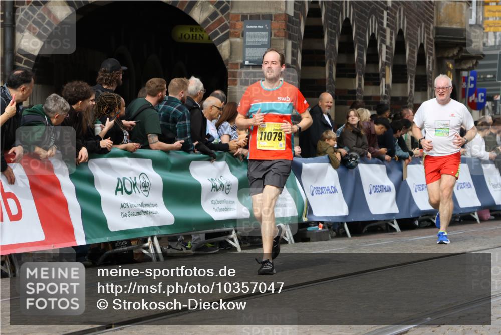 13.09.2026 - 21. swb-Marathon Bremen Strokosch-Dieckow http://msf.ph/oto/10357047 13.09.2026 10:57:04 Ziel 10240, 10372, 10486, 10540, 10610, 10721, 10771, 10824, 10888, 10936, 11064, 11349, 11474, 11601, 11872, 11911, 11996, 12284, 12434, 10166, 10578, 10687, 10700, 10772, 10969, 11236, 11292, 11484, 11667, 12263, 12382, 12383, 12400, 12411 meine-sportfotos.de