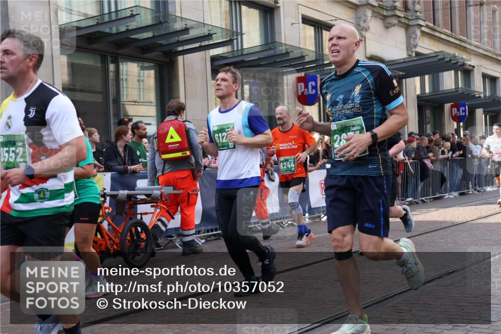 13.09.2026 - 21. swb-Marathon Bremen Strokosch-Dieckow http://msf.ph/oto/10357052 13.09.2026 13:34:23 Ziel 784, 809, 1210, 1395, 1871, 1967, 2215, 2525, 2561, 2831, 3029, 3052, 3058, 3181, 3318, 3353, 3380, 3388, 3409, 3765, 3842, 3890, 4537, 4616, 5378, 5415, 5488, 5684, 5694, 5760, 6128, 6168, 6244, 7168, 7443, 7462, 7833, 7962, 8155, 8182, 8381, 8453, 8493, 8552, 8683, 9038, 9751, 9788, 9820, 13180, 682, 911, 1307, 1364, 2215, 2355, 2464, 3029, 3068, 3162, 3214, 3632, 3636, 3890, 3984, 4112, 4616, 5147, 5265, 5489, 5566, 5768, 5852, 6090 meine-sportfotos.de