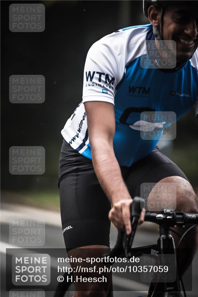 13.09.2026 - Stadtparktriathlon H.Heesch http://msf.ph/oto/10357059 13.09.2026 09:51:26 Radfahren 339 meine-sportfotos.de