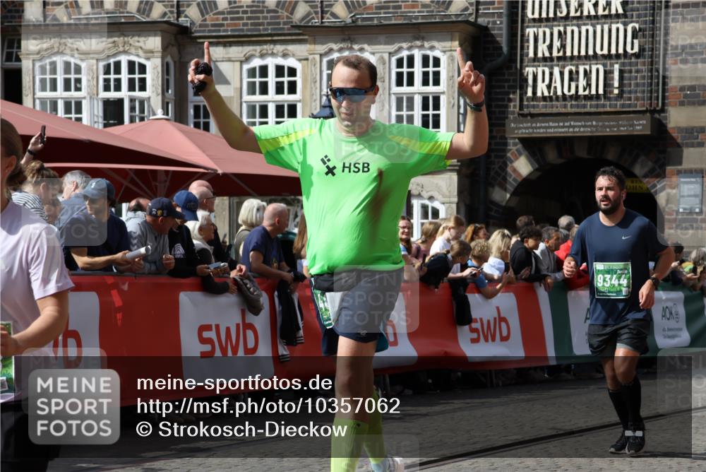13.09.2026 - 21. swb-Marathon Bremen Strokosch-Dieckow http://msf.ph/oto/10357062 13.09.2026 13:33:48 Ziel 831, 930, 1124, 2960, 2980, 3562, 4052, 4219, 4243, 4492, 4536, 4543, 4565, 5040, 5560, 5660, 5726, 5861, 5862, 5914, 6256, 6421, 6538, 6597, 6614, 6777, 6844, 6882, 6915, 6997, 7145, 7421, 7523, 7789, 7863, 8093, 8177, 8501, 8599, 8602, 8691, 9206, 9508, 9616, 9856, 9883, 10114, 13078, 13084, 1656, 2727, 3389, 3522, 3790, 4613, 5341, 5513, 5563, 5587, 6151, 6509, 6623, 7047, 7303, 7354, 7431, 8025, 8512, 8641, 8910, 9344 meine-sportfotos.de