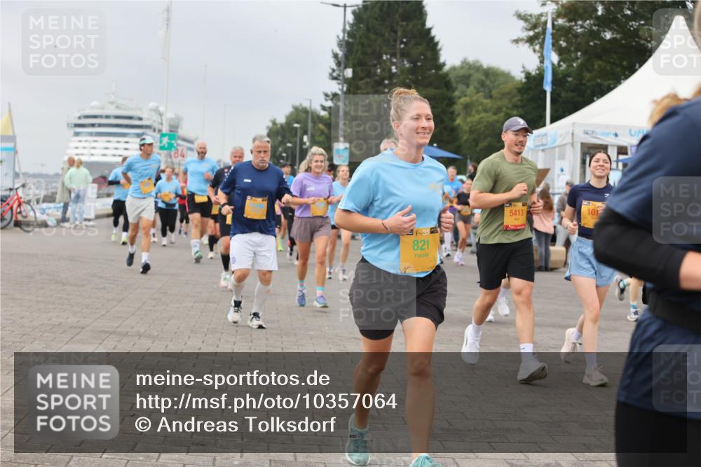 13.09.2026 - Kiel Lauf Andreas Tolksdorf http://msf.ph/oto/10357064 13.09.2026 09:59:33 Kiellinie 439, 821, 5413, 101 meine-sportfotos.de
