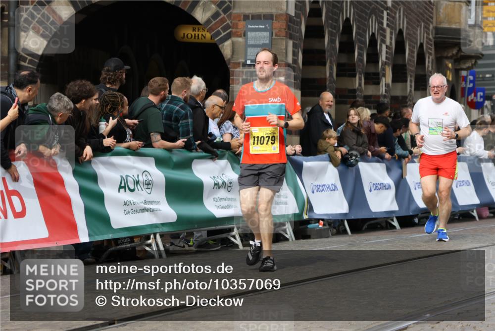 13.09.2026 - 21. swb-Marathon Bremen Strokosch-Dieckow http://msf.ph/oto/10357069 13.09.2026 10:57:04 Ziel 10240, 10372, 10486, 10540, 10610, 10721, 10771, 10824, 10888, 10936, 11064, 11349, 11474, 11601, 11872, 11911, 11996, 12284, 12434, 10166, 10578, 10687, 10700, 10772, 10969, 11236, 11292, 11484, 11667, 12263, 12382, 12383, 12400, 12411 meine-sportfotos.de