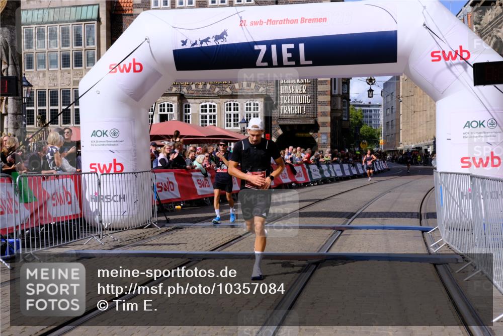 13.09.2026 - 21. swb-Marathon Bremen Tim E. http://msf.ph/oto/10357084 13.09.2026 12:51:50 Ziel 3617, 13033 meine-sportfotos.de