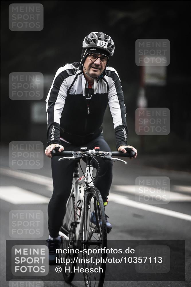 13.09.2026 - Stadtparktriathlon H.Heesch http://msf.ph/oto/10357113 13.09.2026 09:51:39 Radfahren 213, 262, 264, 287, 296, 313, 337 meine-sportfotos.de