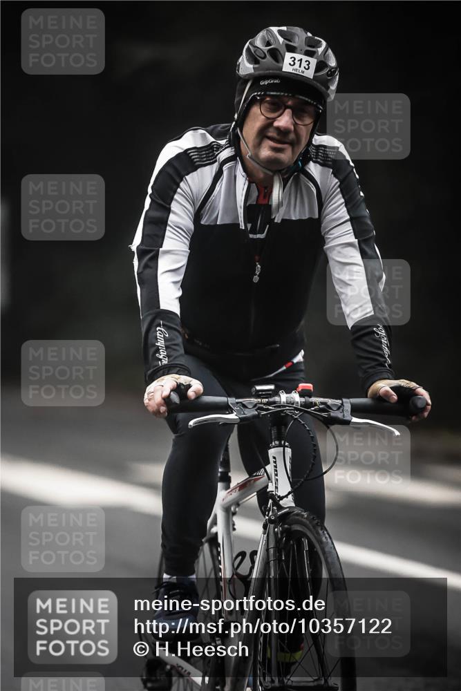 13.09.2026 - Stadtparktriathlon H.Heesch http://msf.ph/oto/10357122 13.09.2026 09:51:39 Radfahren 213, 262, 264, 287, 296, 313, 337 meine-sportfotos.de