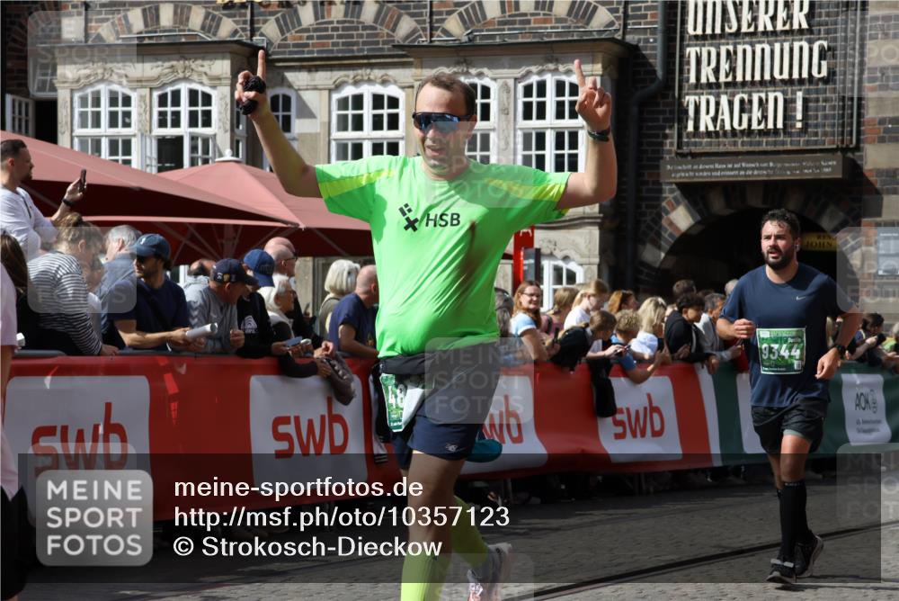 13.09.2026 - 21. swb-Marathon Bremen Strokosch-Dieckow http://msf.ph/oto/10357123 13.09.2026 13:33:48 Ziel 831, 930, 1124, 2960, 2980, 3562, 4052, 4219, 4243, 4492, 4536, 4543, 4565, 5040, 5560, 5660, 5726, 5861, 5862, 5914, 6256, 6421, 6538, 6597, 6614, 6777, 6844, 6882, 6915, 6997, 7145, 7421, 7523, 7789, 7863, 8093, 8177, 8501, 8599, 8602, 8691, 9206, 9508, 9616, 9856, 9883, 10114, 13078, 13084, 1656, 2727, 3389, 3522, 3790, 4613, 5341, 5513, 5563, 5587, 6151, 6509, 6623, 7047, 7303, 7354, 7431, 8025, 8512, 8641, 8910, 9344 meine-sportfotos.de
