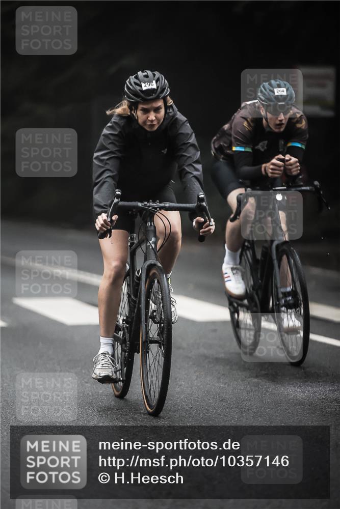 13.09.2026 - Stadtparktriathlon H.Heesch http://msf.ph/oto/10357146 13.09.2026 09:51:42 Radfahren 213, 247, 262, 264, 287, 296, 313 meine-sportfotos.de