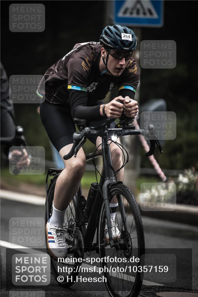 13.09.2026 - Stadtparktriathlon H.Heesch http://msf.ph/oto/10357159 13.09.2026 09:51:43 Radfahren 213, 247, 262, 264, 287, 296, 313 meine-sportfotos.de