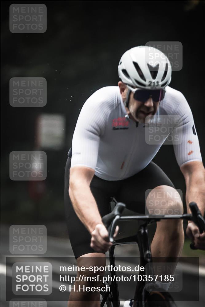 13.09.2026 - Stadtparktriathlon H.Heesch http://msf.ph/oto/10357185 13.09.2026 09:51:44 Radfahren 213, 247, 262, 264, 287, 296, 313, 333 meine-sportfotos.de