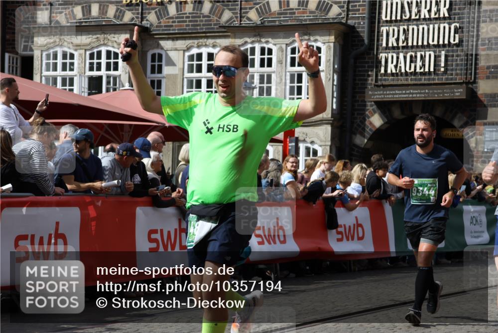 13.09.2026 - 21. swb-Marathon Bremen Strokosch-Dieckow http://msf.ph/oto/10357194 13.09.2026 13:33:49 Ziel 831, 930, 1124, 2960, 2980, 3562, 4052, 4219, 4243, 4492, 4536, 4543, 4565, 5040, 5560, 5660, 5726, 5861, 5862, 5914, 6256, 6421, 6538, 6597, 6614, 6777, 6844, 6882, 6915, 6997, 7145, 7421, 7523, 7633, 7789, 7863, 8093, 8177, 8501, 8599, 8602, 8691, 9206, 9508, 9616, 9856, 9883, 10114, 13078, 13084, 1656, 2727, 3389, 3522, 3790, 4613, 5341, 5513, 5563, 5587, 6151, 6509, 6623, 7047, 7303, 7354, 7431, 8025, 8512, 8641, 8910 meine-sportfotos.de