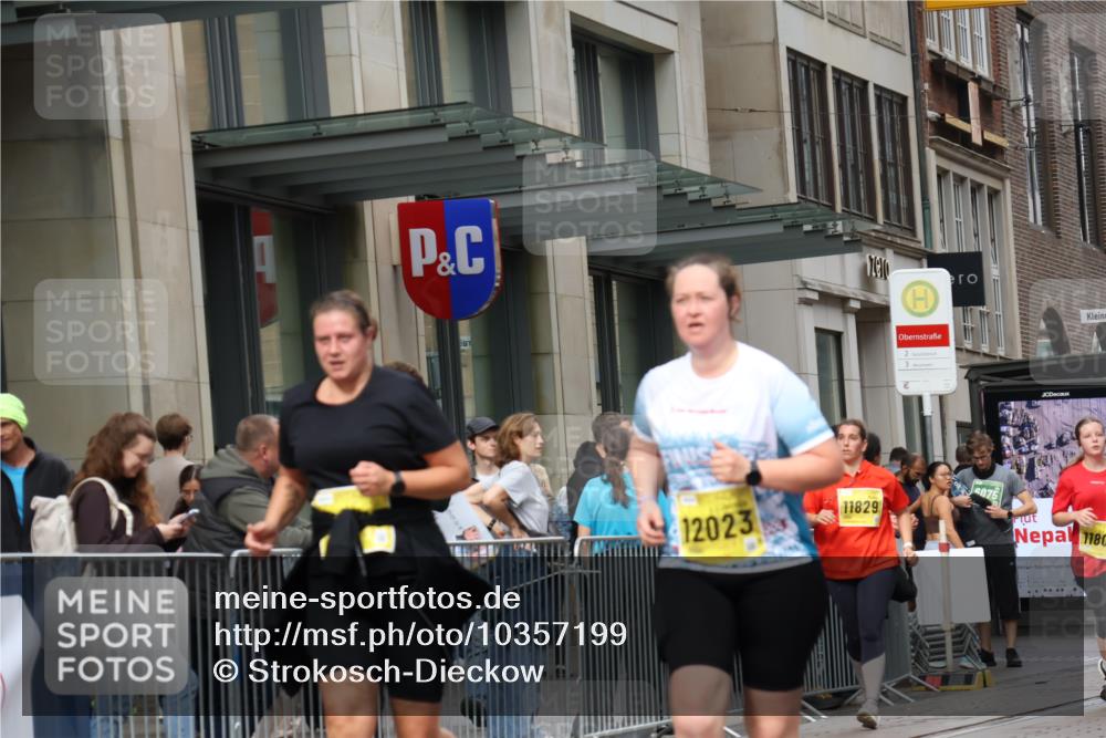 13.09.2026 - 21. swb-Marathon Bremen Strokosch-Dieckow http://msf.ph/oto/10357199 13.09.2026 11:17:40 Ziel 10137, 10713, 11367, 11482, 11808, 11829, 11932, 11943, 12023, 12226, 12321, 12373, 10472, 10756, 10773, 10979, 11709, 12292, 12334 meine-sportfotos.de