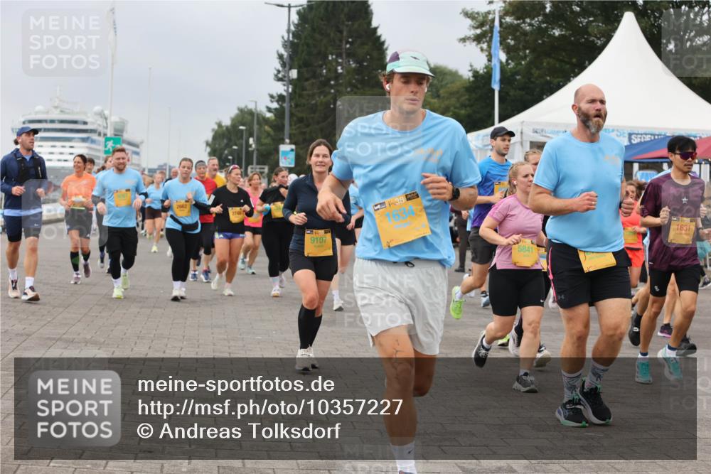 13.09.2026 - Kiel Lauf Andreas Tolksdorf http://msf.ph/oto/10357227 13.09.2026 09:59:39 Kiellinie 2662, 2746, 38, 1634, 9107, 5841, 1631 meine-sportfotos.de