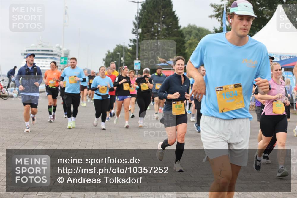 13.09.2026 - Kiel Lauf Andreas Tolksdorf http://msf.ph/oto/10357252 13.09.2026 09:59:39 Kiellinie 2662, 39, 9107, 38, 1634, 5841 meine-sportfotos.de