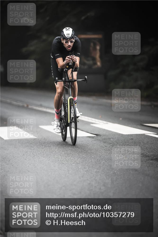 13.09.2026 - Stadtparktriathlon H.Heesch http://msf.ph/oto/10357279 13.09.2026 09:51:52 Radfahren 220, 247, 258, 300, 333, 336 meine-sportfotos.de