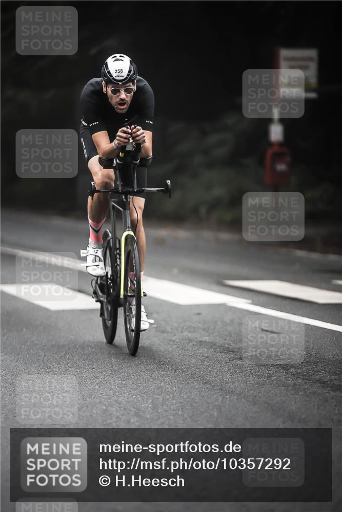 13.09.2026 - Stadtparktriathlon H.Heesch http://msf.ph/oto/10357292 13.09.2026 09:51:53 Radfahren 220, 247, 258, 300, 333, 336 meine-sportfotos.de
