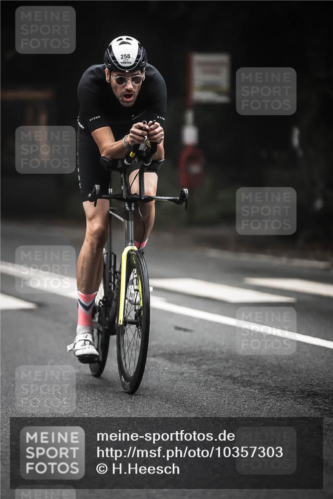 13.09.2026 - Stadtparktriathlon H.Heesch http://msf.ph/oto/10357303 13.09.2026 09:51:53 Radfahren 220, 247, 258, 300, 333, 336 meine-sportfotos.de