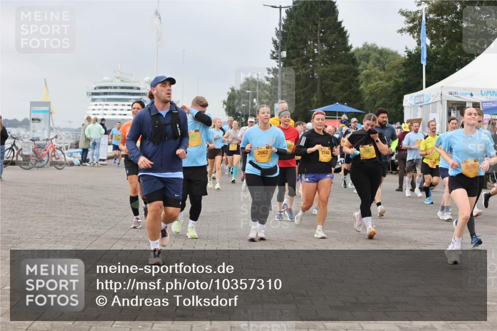 13.09.2026 - Kiel Lauf Andreas Tolksdorf http://msf.ph/oto/10357310 13.09.2026 09:59:41 Kiellinie 067, 2662, 2746, 2747, 1, 39, 3976 meine-sportfotos.de