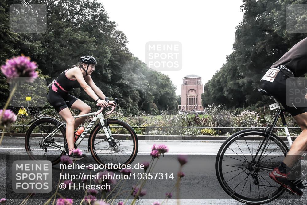 13.09.2026 - Stadtparktriathlon H.Heesch http://msf.ph/oto/10357314 13.09.2026 13:10:47 Radfahren 1355, 1373, 1425, 1427 meine-sportfotos.de