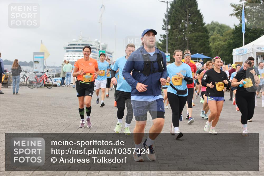 13.09.2026 - Kiel Lauf Andreas Tolksdorf http://msf.ph/oto/10357324 13.09.2026 09:59:41 Kiellinie 2662, 2746 meine-sportfotos.de