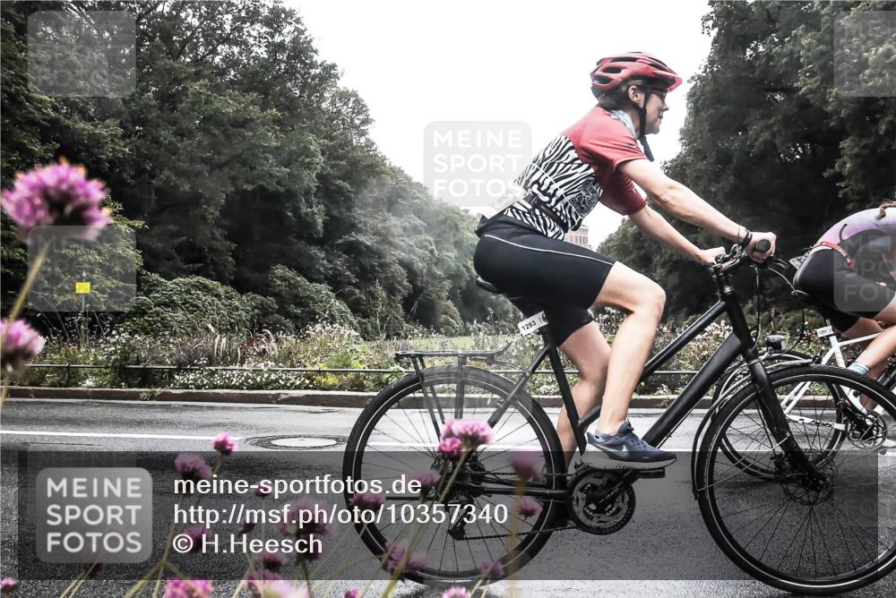 13.09.2026 - Stadtparktriathlon H.Heesch http://msf.ph/oto/10357340 13.09.2026 13:10:58 Radfahren 1251, 1293, 1334, 1356, 1364 meine-sportfotos.de