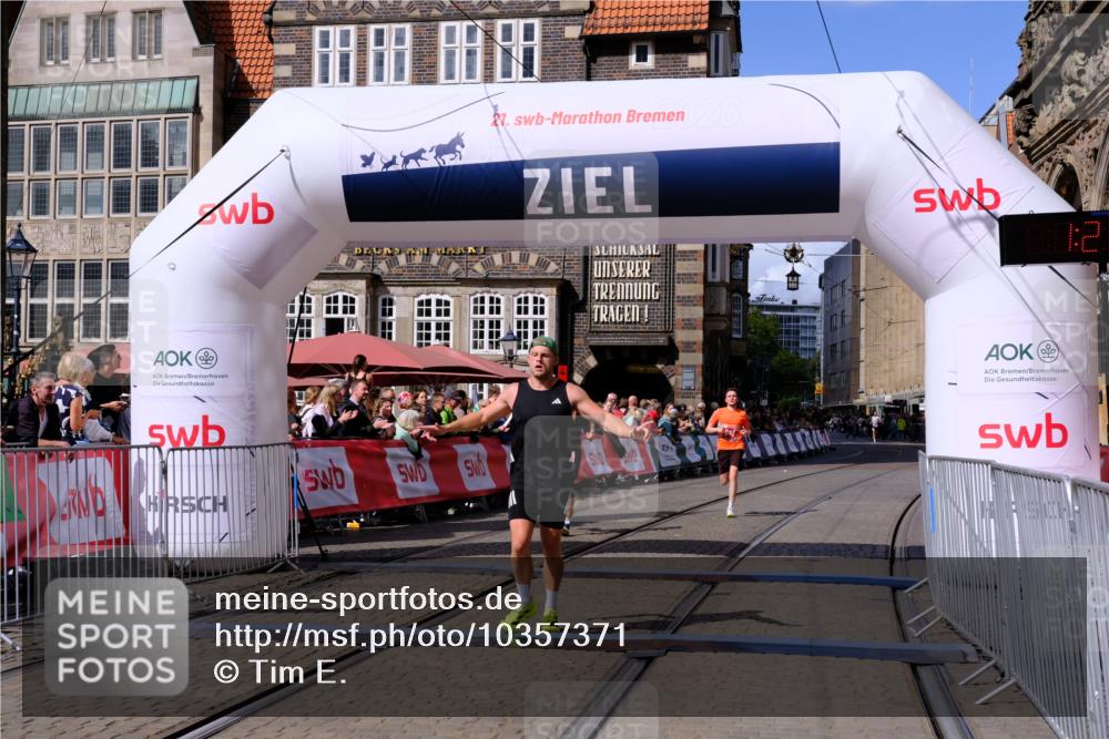 13.09.2026 - 21. swb-Marathon Bremen Tim E. http://msf.ph/oto/10357371 13.09.2026 12:52:36 Ziel 959, 1357, 1507 meine-sportfotos.de