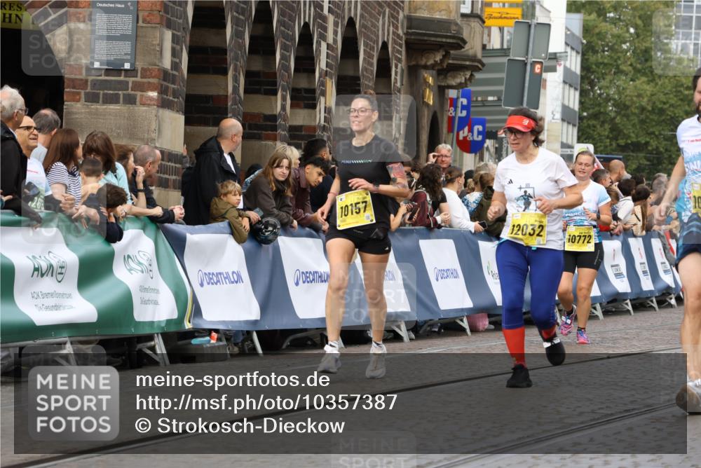 13.09.2026 - 21. swb-Marathon Bremen Strokosch-Dieckow http://msf.ph/oto/10357387 13.09.2026 10:57:09 Ziel 10486, 10540, 10610, 10721, 10771, 10824, 10888, 10936, 11000, 11064, 11079, 11328, 11474, 11601, 11872, 11946, 12284, 12434, 10166, 10226, 10517, 10518, 10578, 10687, 10700, 10969, 11292, 11609, 11667, 12263, 12382, 12383, 12400, 12411 meine-sportfotos.de