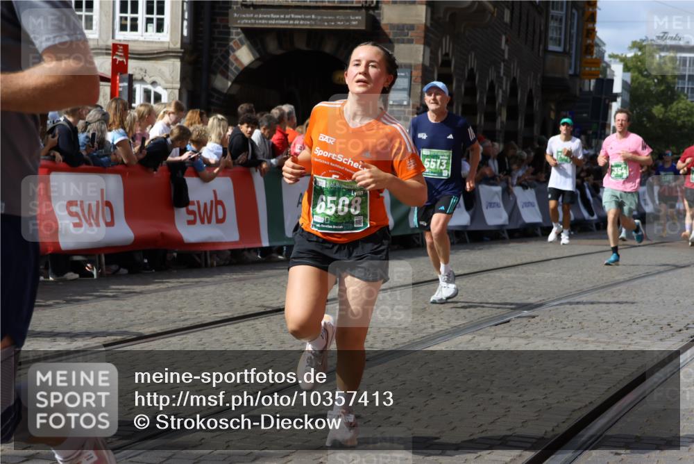 13.09.2026 - 21. swb-Marathon Bremen Strokosch-Dieckow http://msf.ph/oto/10357413 13.09.2026 13:33:50 Ziel 930, 1124, 2960, 2980, 3201, 3562, 4052, 4219, 4243, 4492, 4536, 4543, 4565, 5560, 5660, 5726, 5861, 5862, 5914, 6256, 6421, 6538, 6597, 6777, 6844, 6882, 6915, 6997, 7145, 7421, 7523, 7633, 7652, 7789, 7863, 8093, 8177, 8501, 8599, 8602, 8691, 9206, 9508, 9616, 9856, 9883, 10114, 13078, 13084, 1656, 2727, 3389, 3522, 3790, 4613, 5341, 5563, 5587, 6151, 6509, 6623, 7047, 7303, 7354, 7431, 8025, 8512, 8641, 8910 meine-sportfotos.de